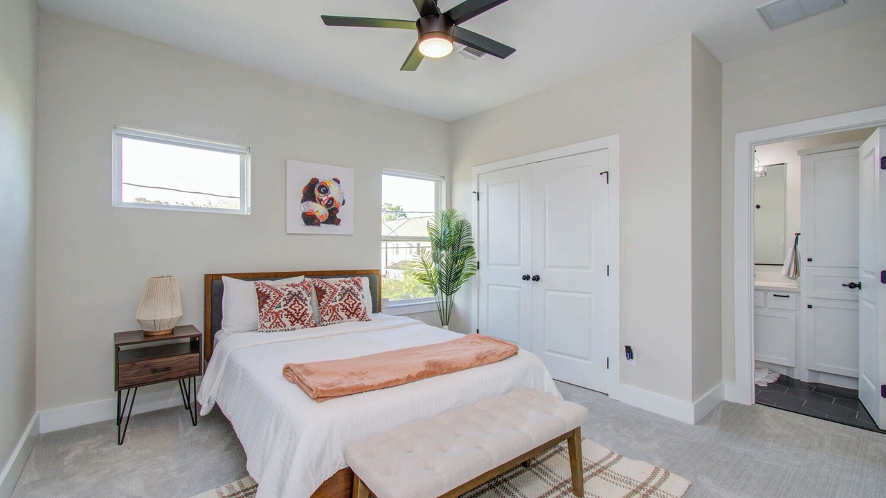Photo of Bedroom in Northside