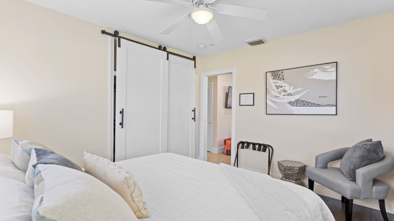 Photo of Bedroom in North Andrews Gardens