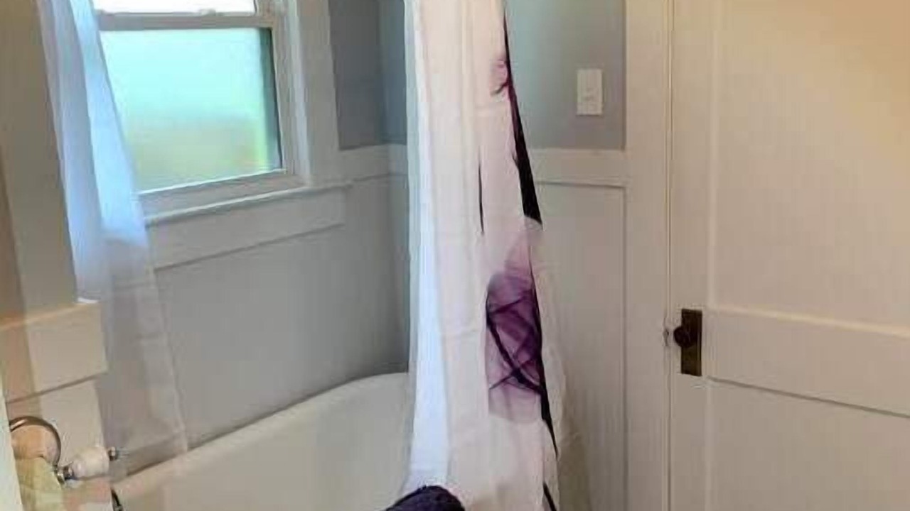 Photo of Bathroom in Southeast Pensacola