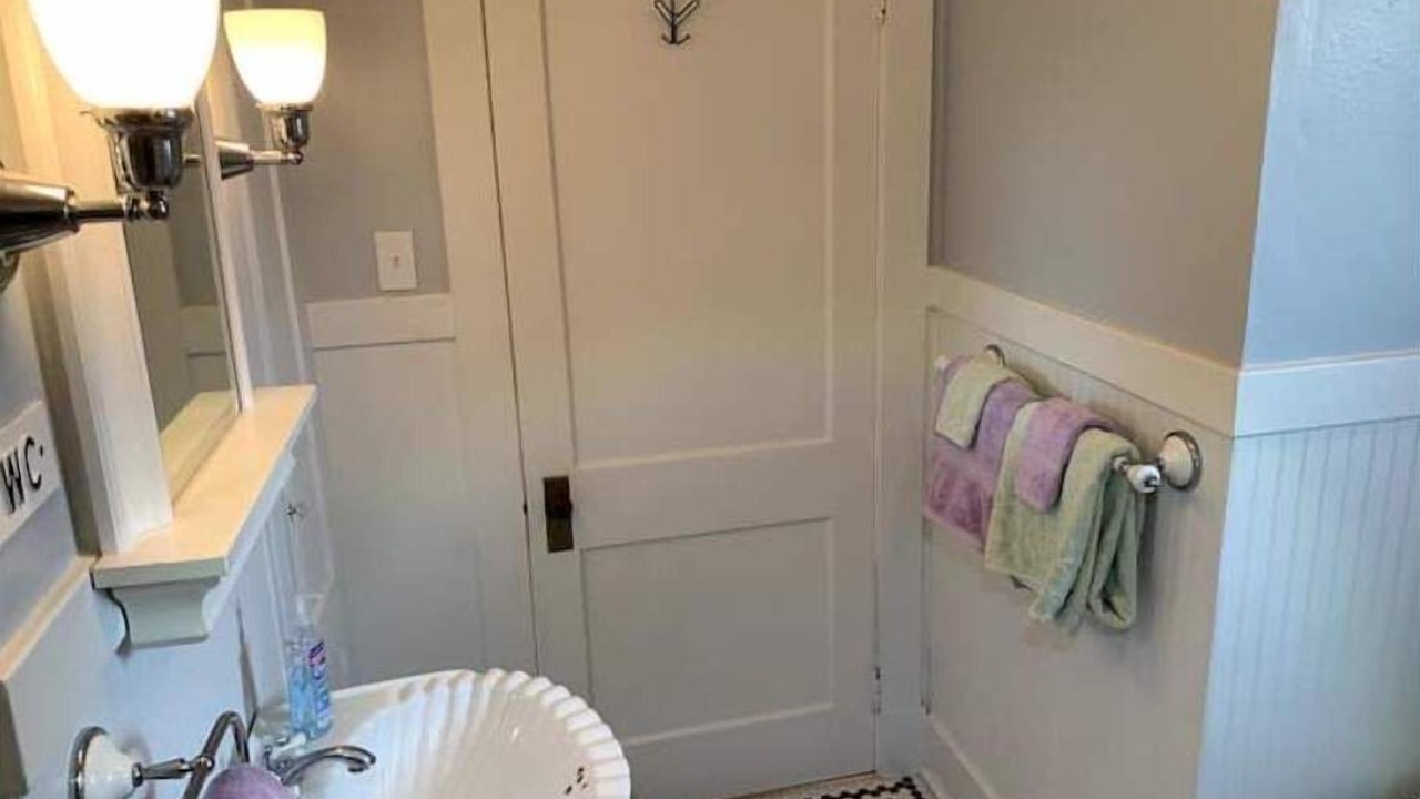 Photo of Bathroom in Southeast Pensacola