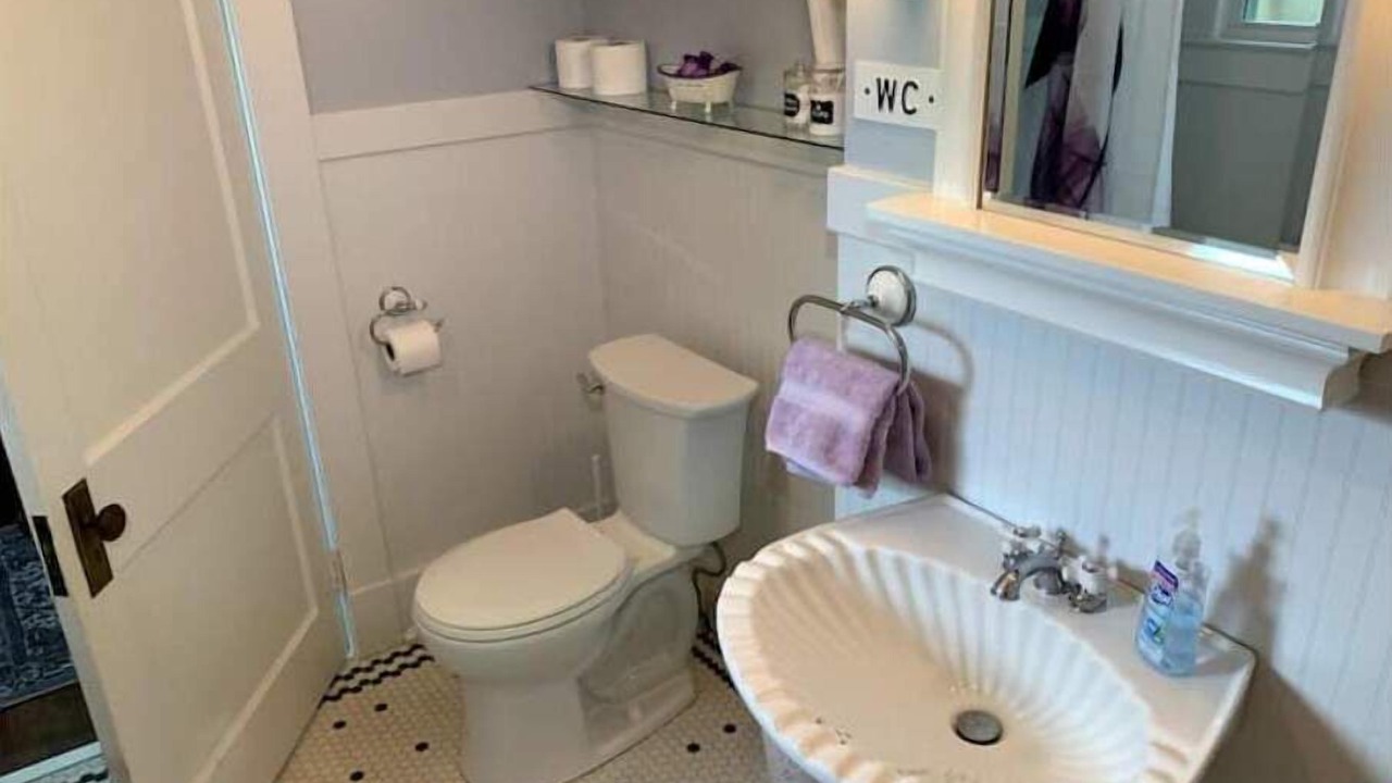 Photo of Bathroom in Southeast Pensacola