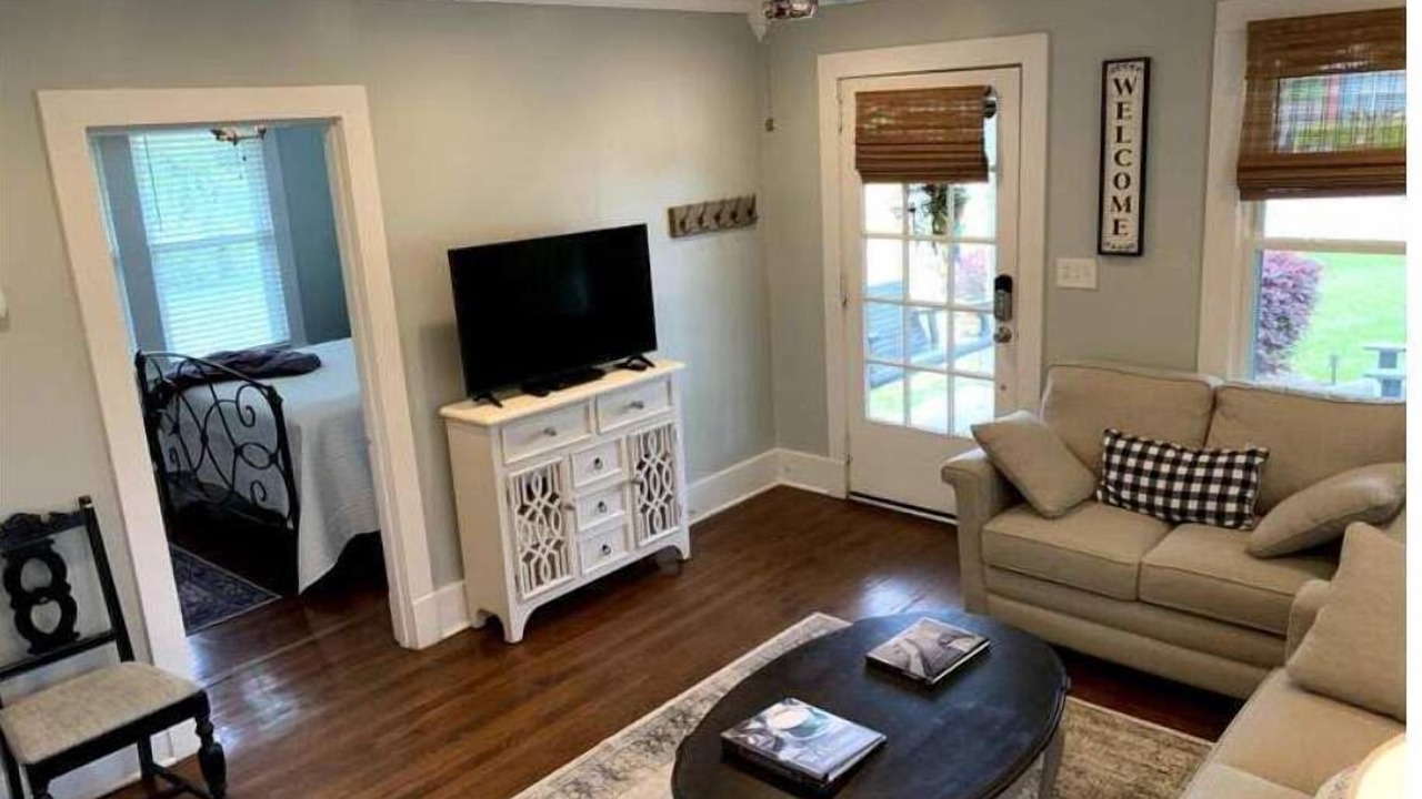 Photo of Livingroom in Southeast Pensacola