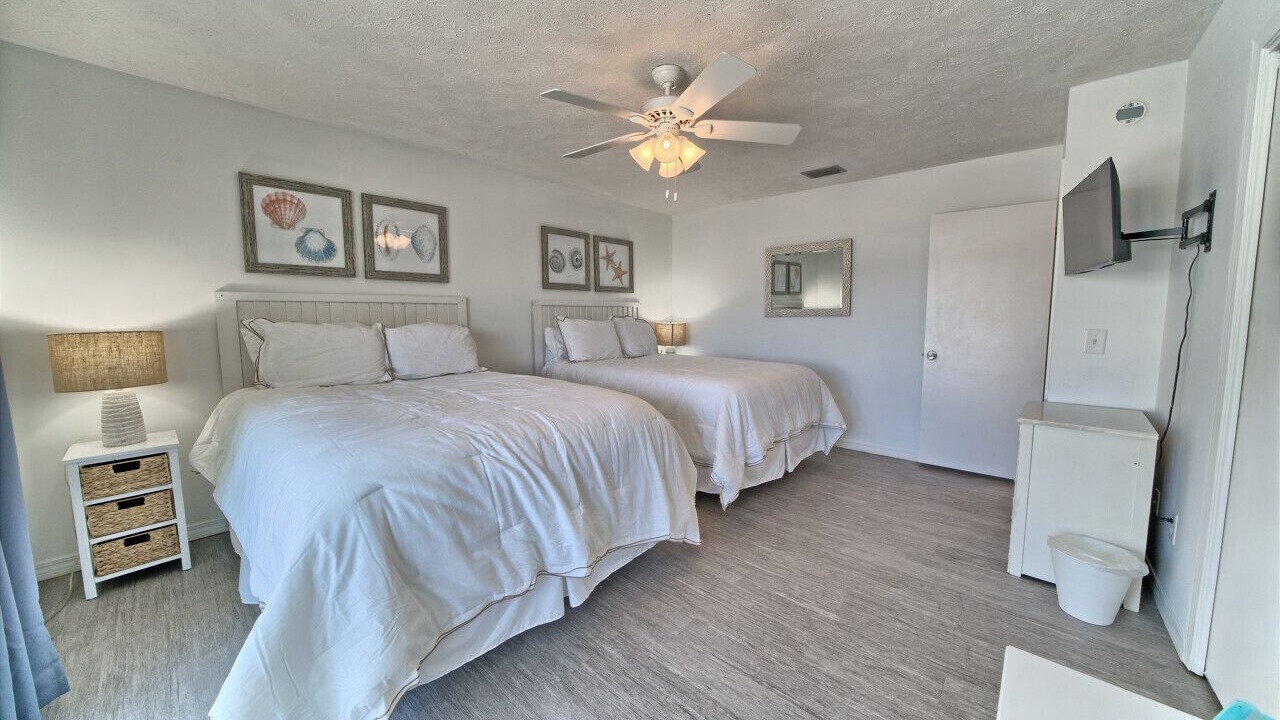 Photo of Bedroom in Riviera Beach