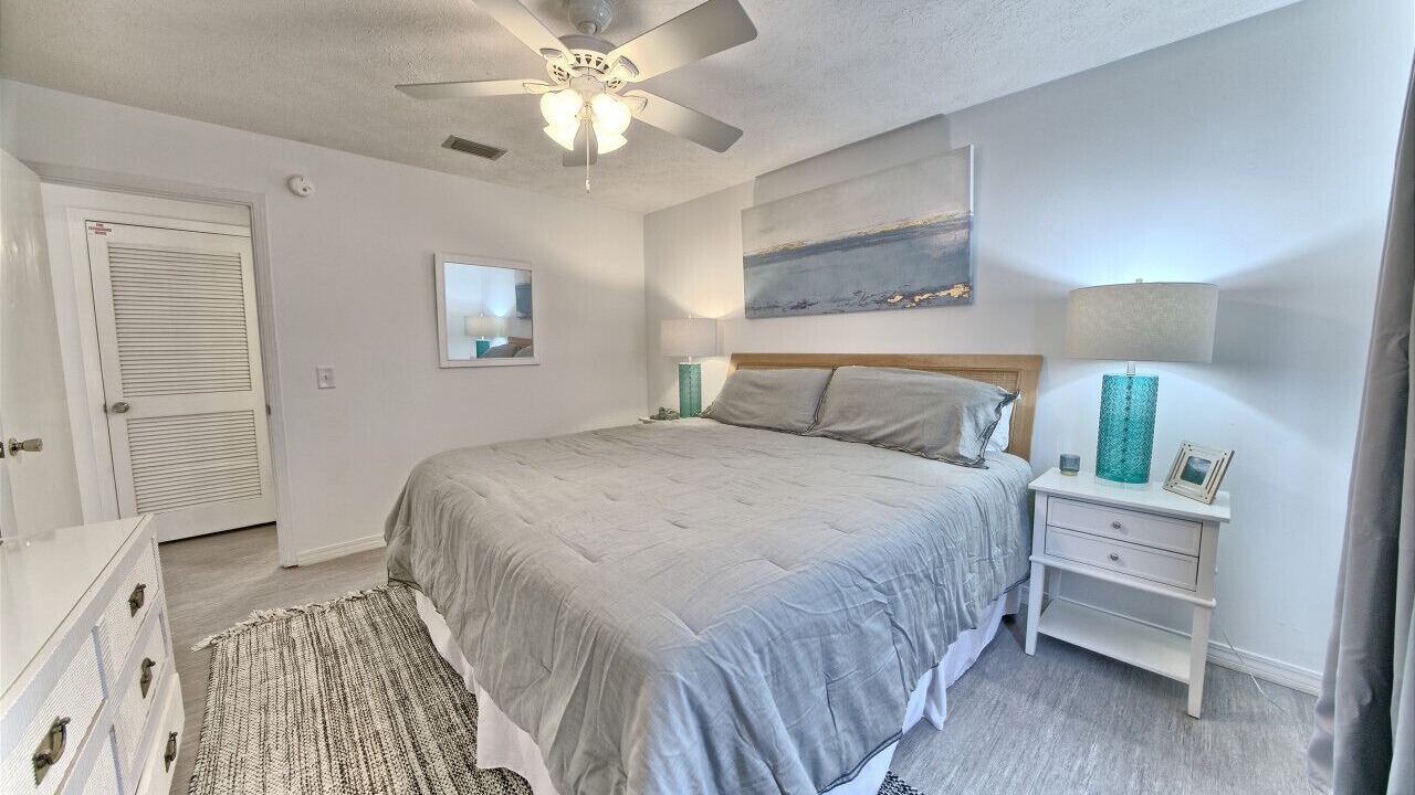 Photo of Bedroom in Riviera Beach
