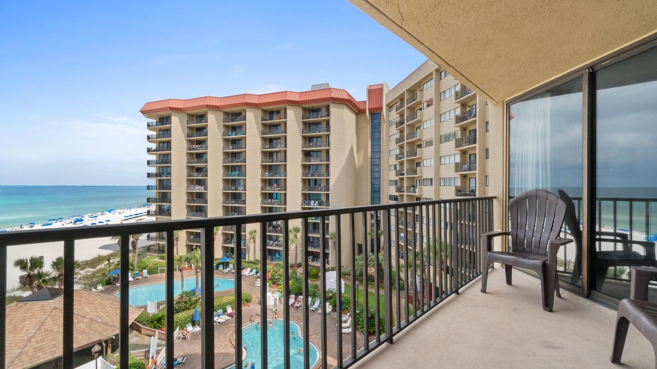 Photo of Patio Balcony in Crescent Beach