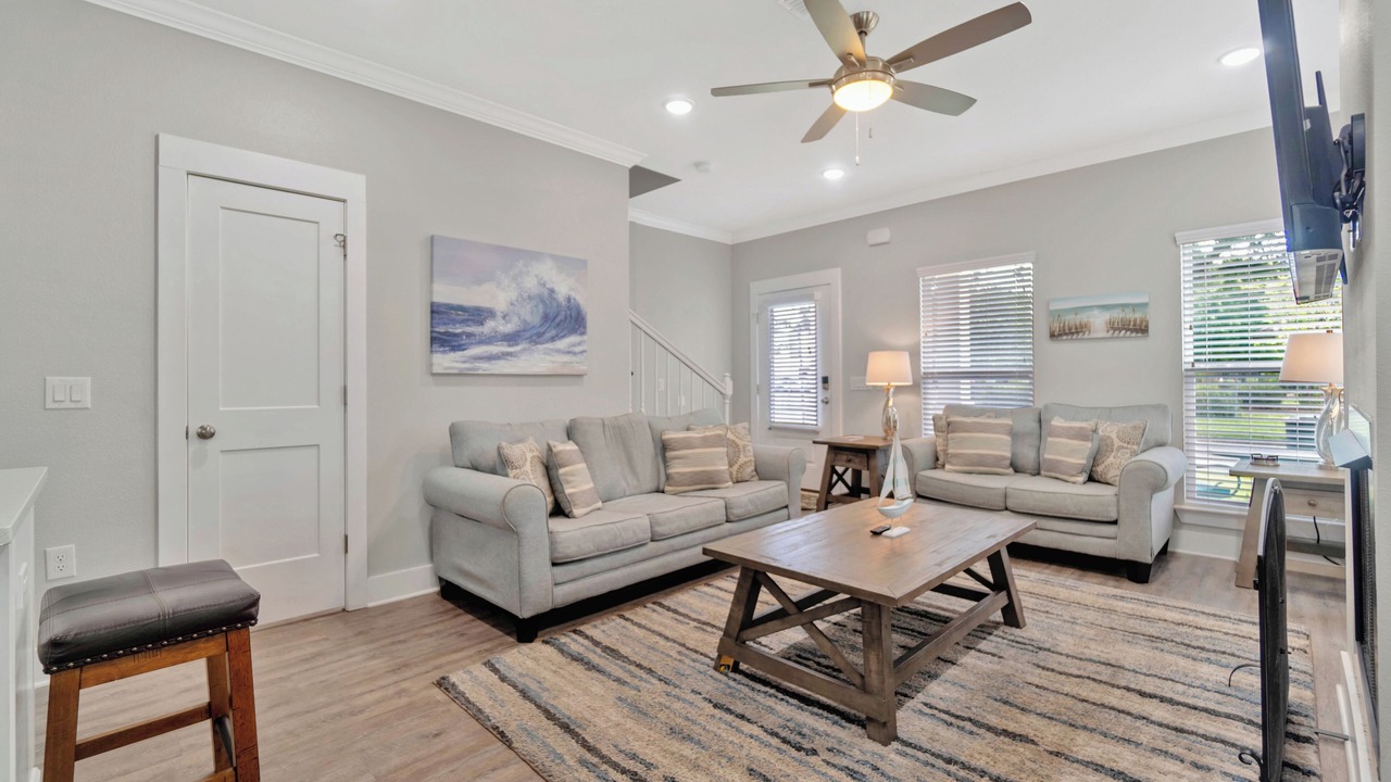 Photo of Livingroom in South Pensacola