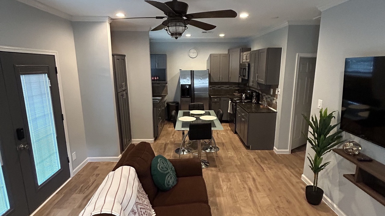 Photo of Livingroom in Monroe