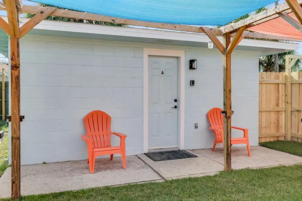 Photo of Patio Balcony in Bahama Beach