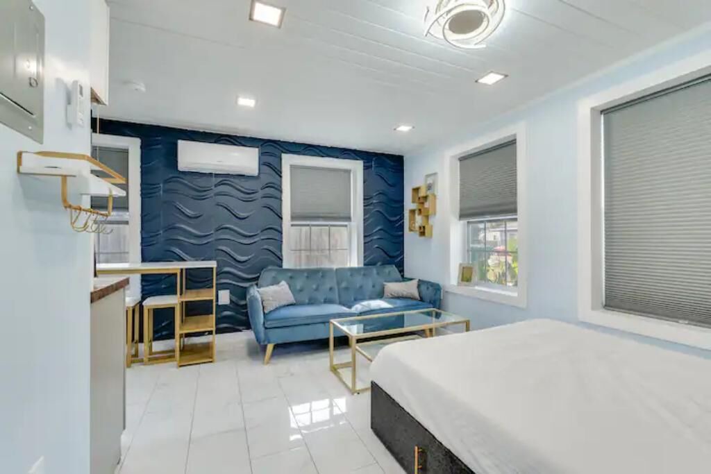 Photo of Bedroom in Bahama Beach