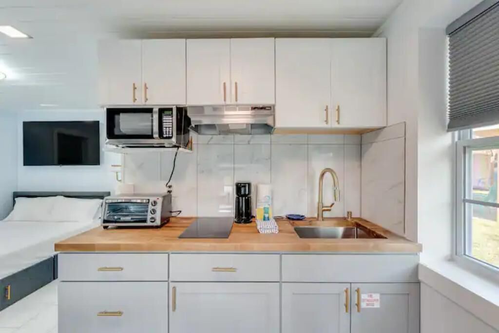 Photo of Kitchen in Bahama Beach