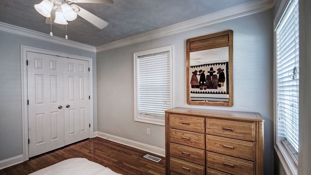 Photo of Bedroom in Tougaloo