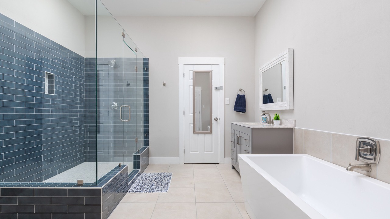 Photo of Bathroom in Pottsboro