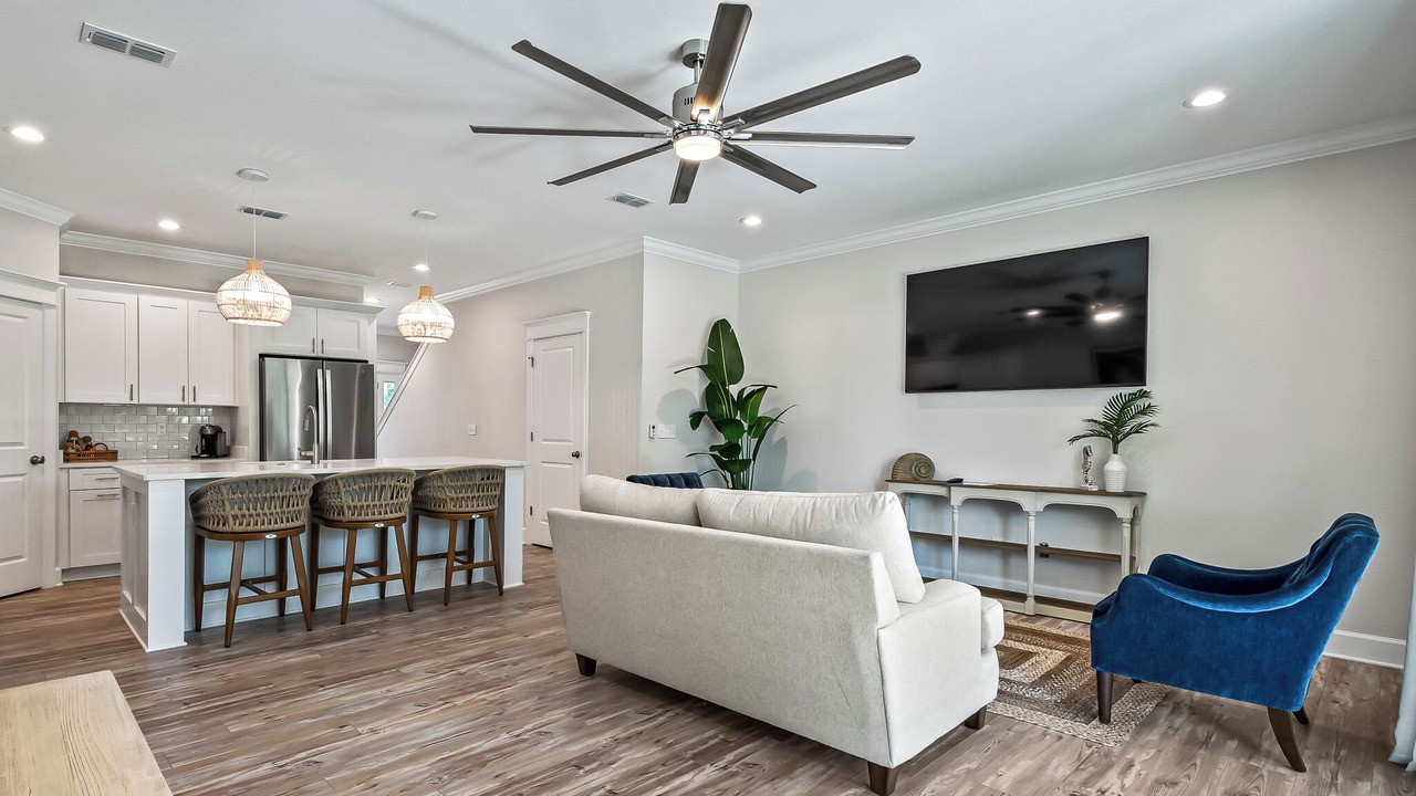 Photo of Livingroom in Carrabelle