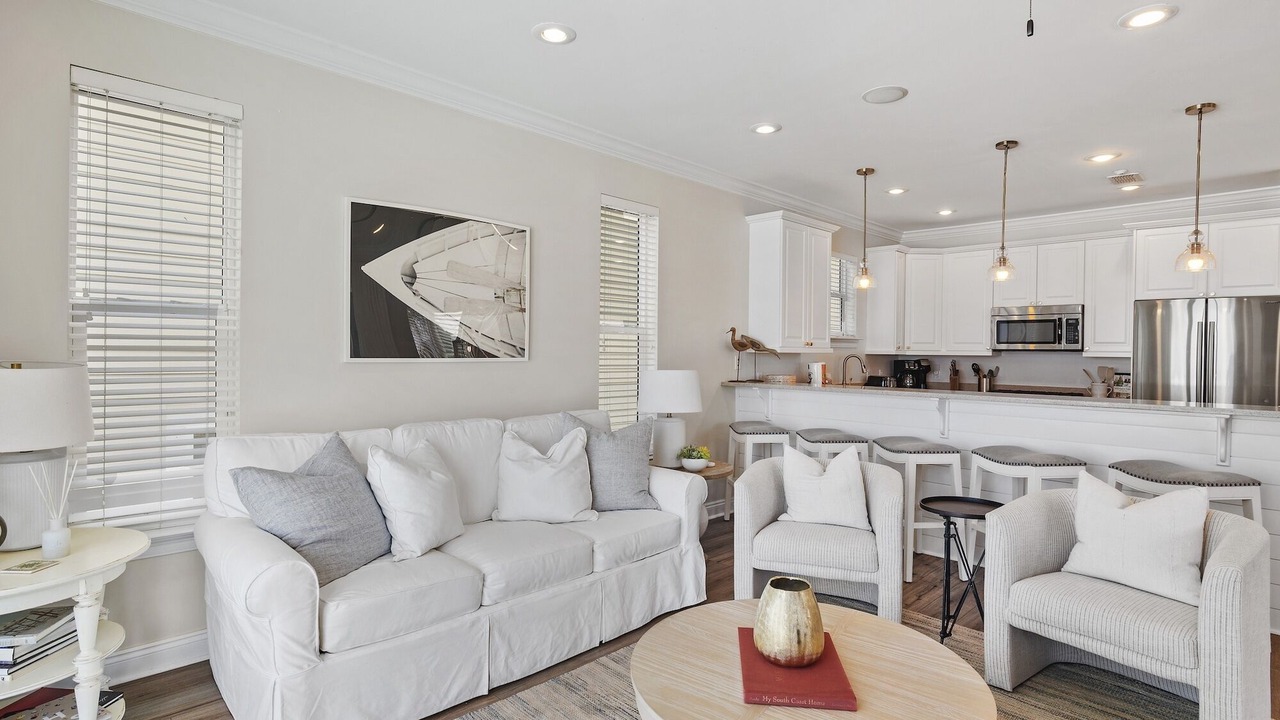 Photo of Livingroom in Laguna Beach Estates