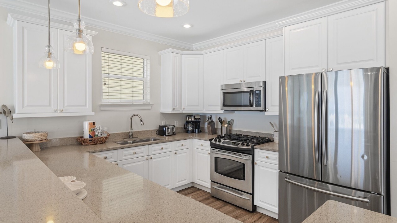 Photo of Kitchen in Laguna Beach Estates