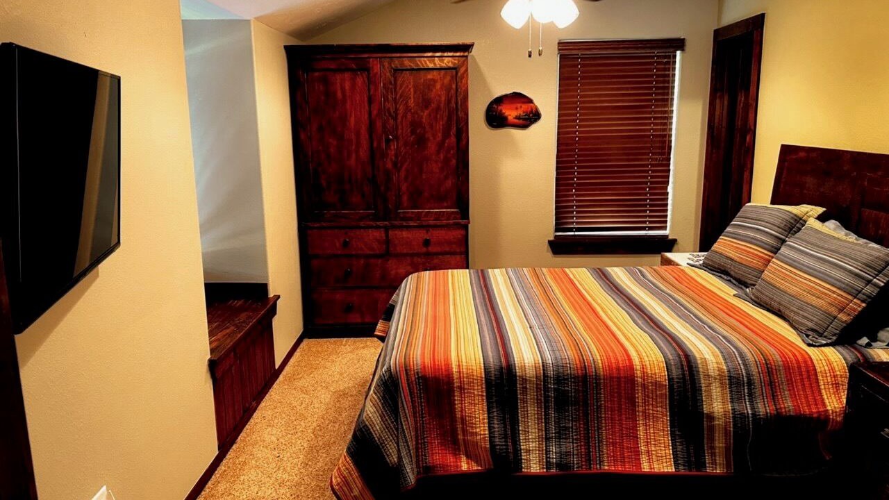 Photo of Bedroom in West Livingston