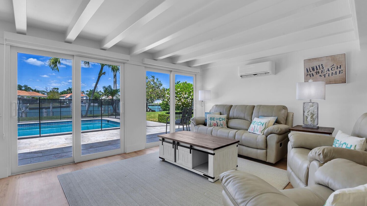Photo of Livingroom in Moorings