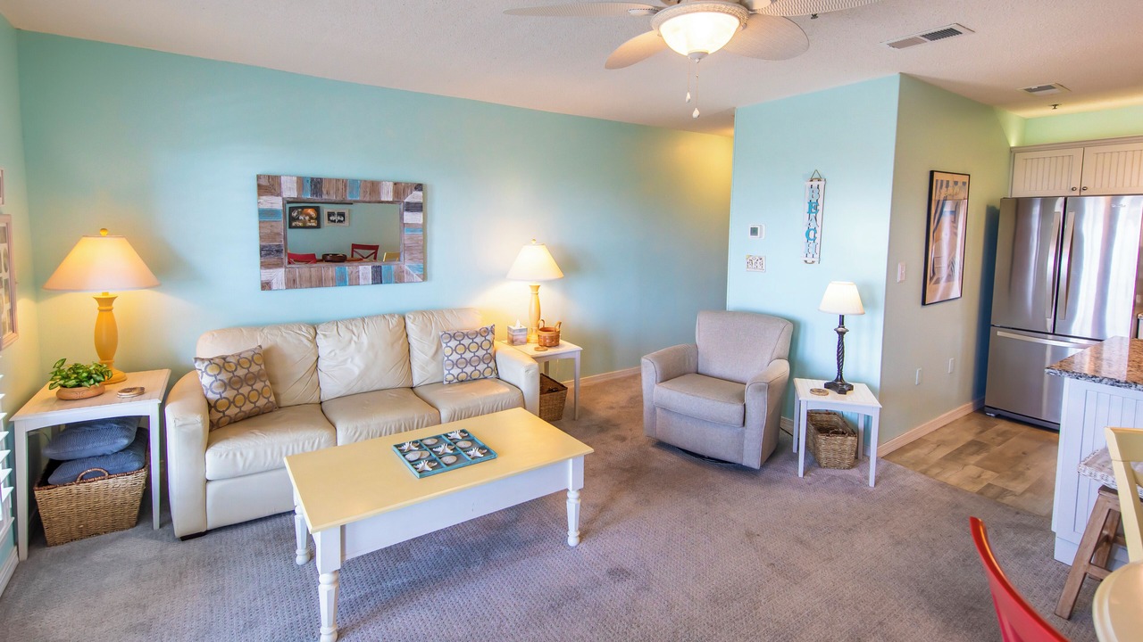 Photo of Livingroom in Gulf Place