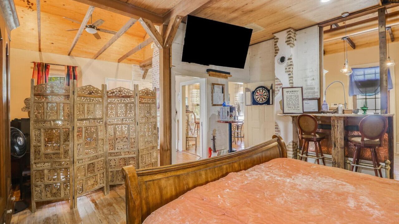 Photo of Bedroom in Biloxi