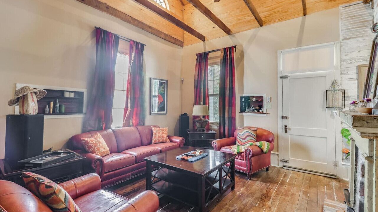 Photo of Livingroom in Biloxi