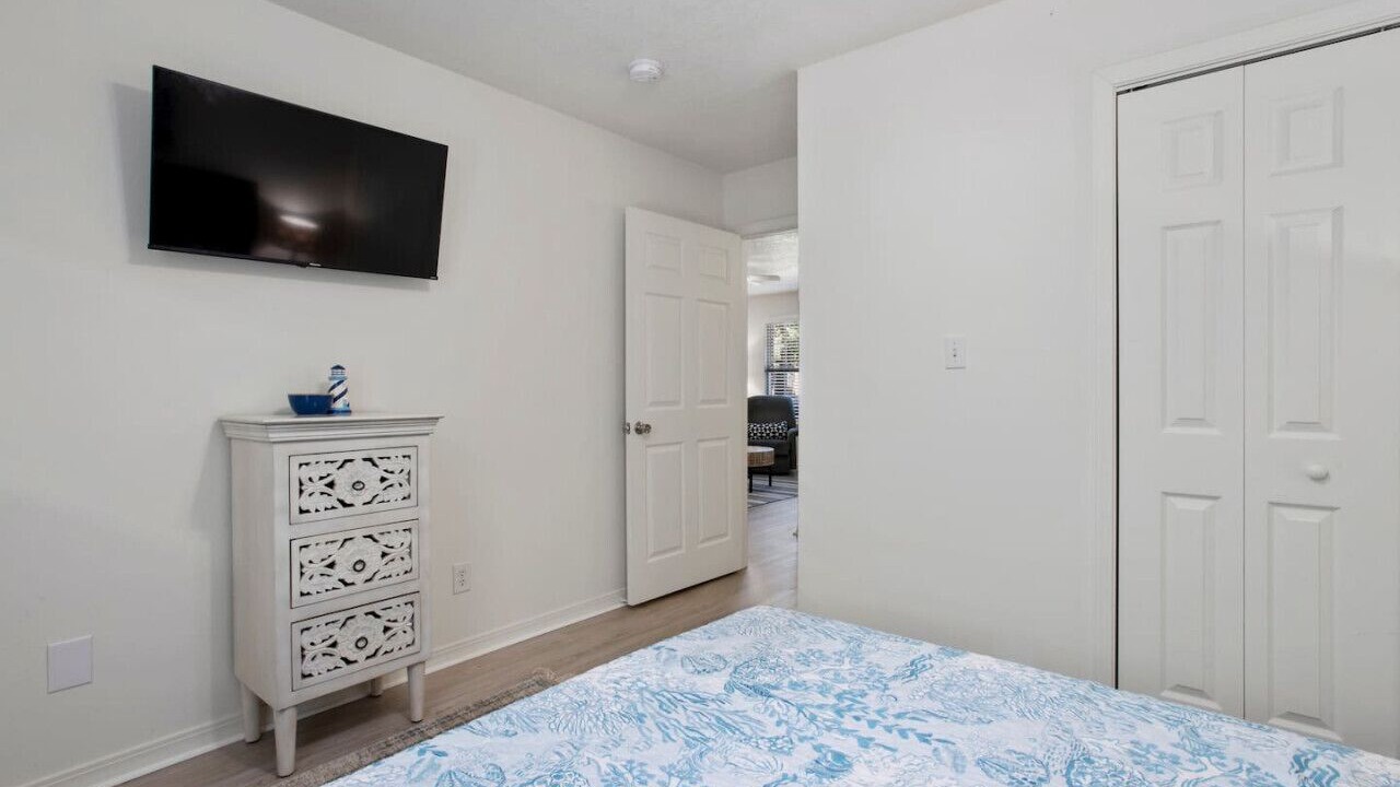 Photo of Bedroom in Mississippi City