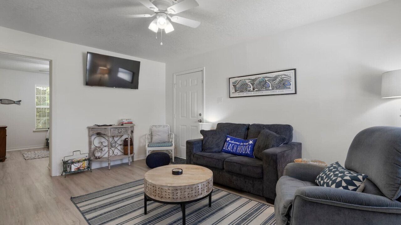 Photo of Livingroom in Mississippi City