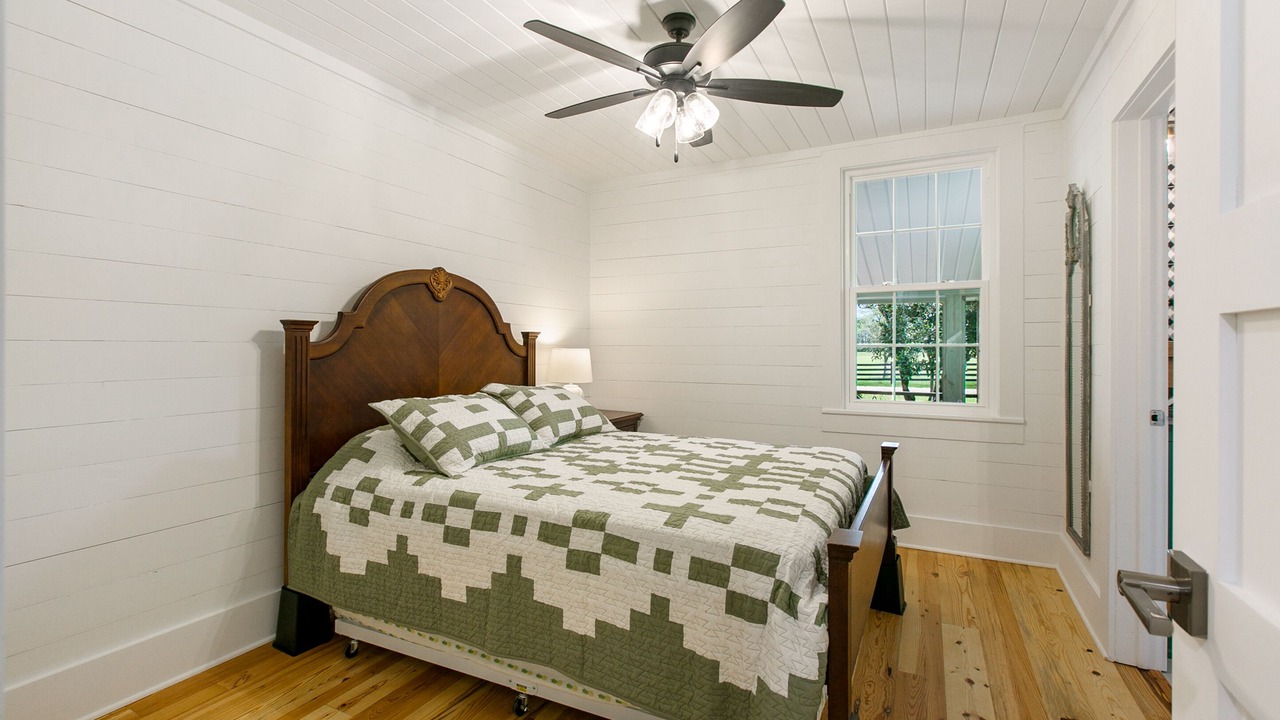 Photo of Bedroom in Covington