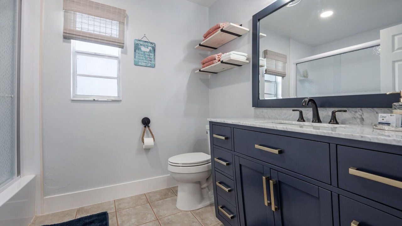 Photo of Bathroom in Willoughby Acres