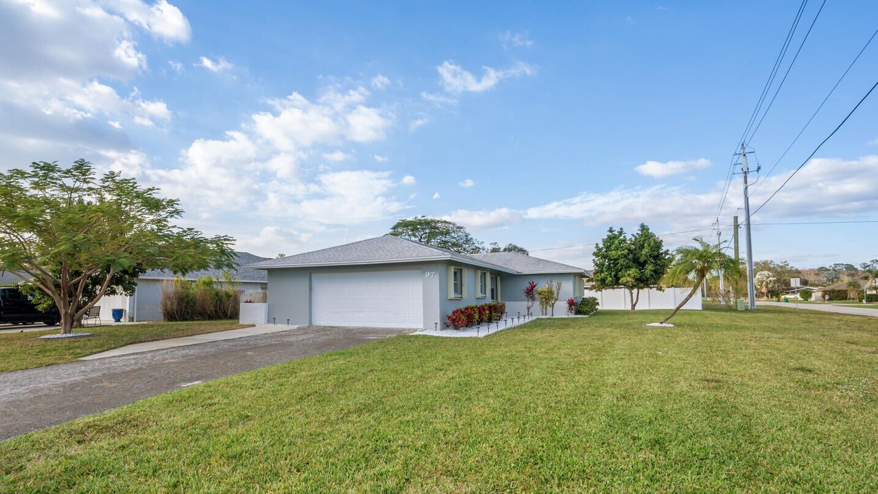 Photo of Outdoor in Willoughby Acres
