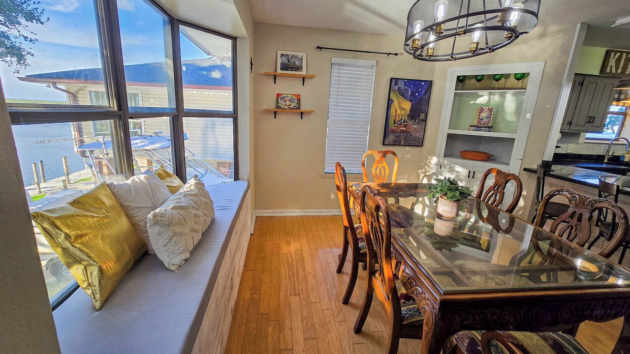 Photo of Livingroom in New Orleans East Area