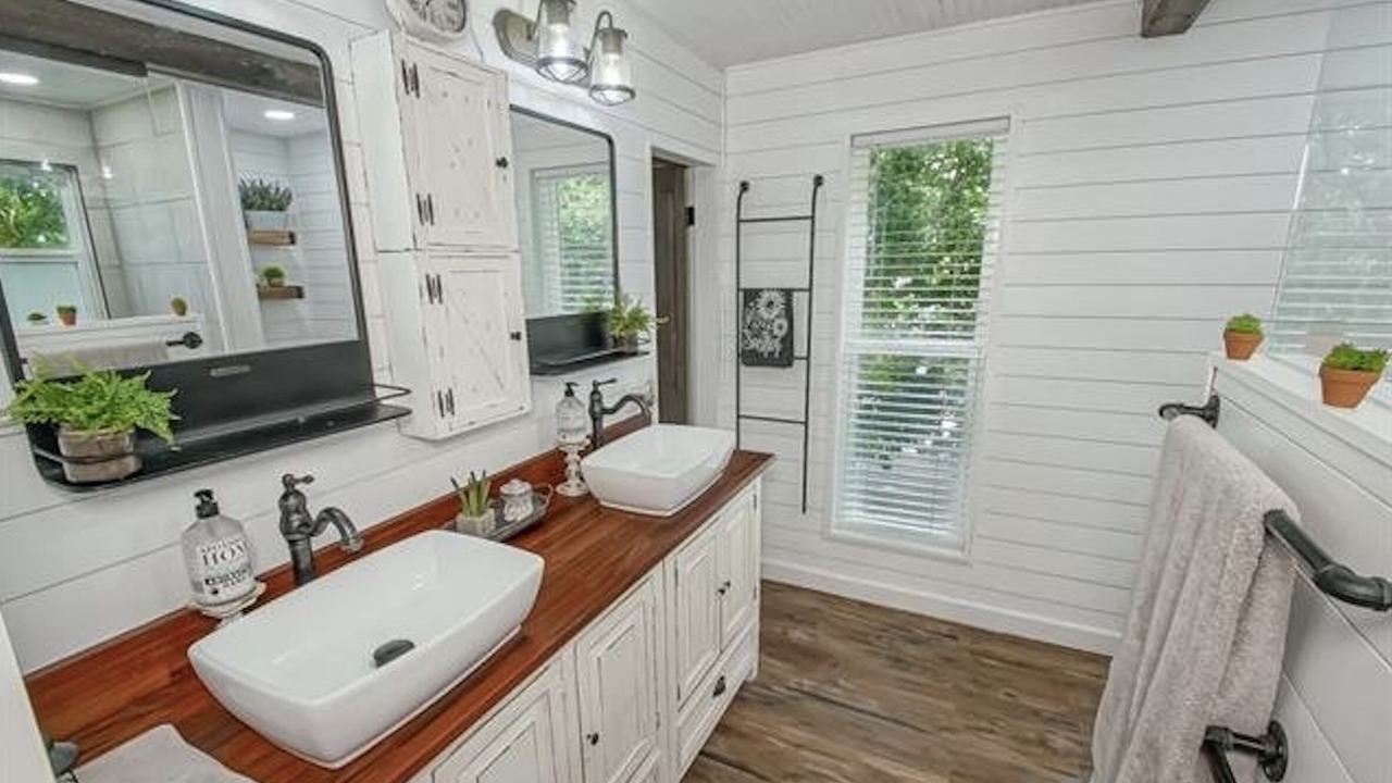 Photo of Bathroom in New Orleans East Area