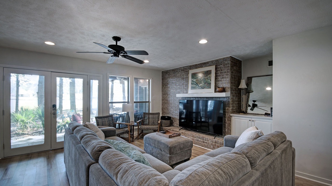 Photo of Livingroom in Flowood