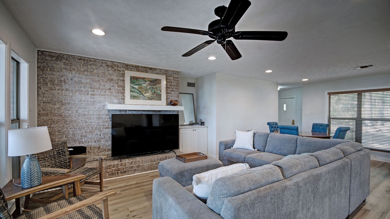 Photo of Livingroom in Flowood