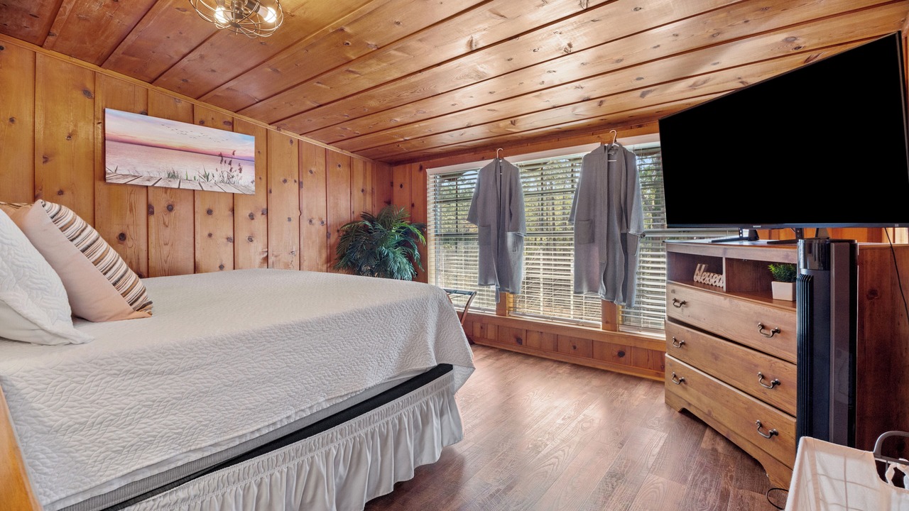 Photo of Bedroom in South Toledo Bend