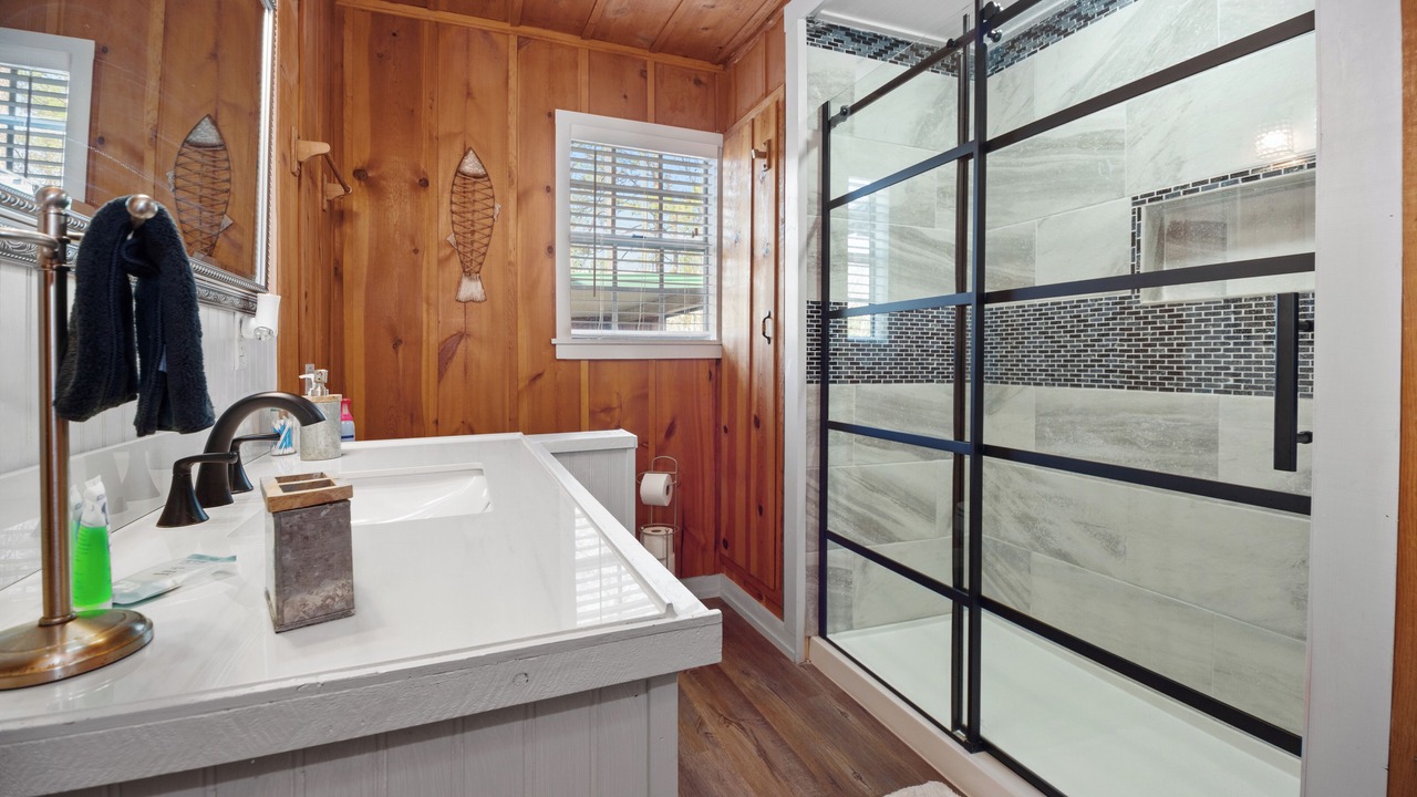 Photo of Bathroom in South Toledo Bend