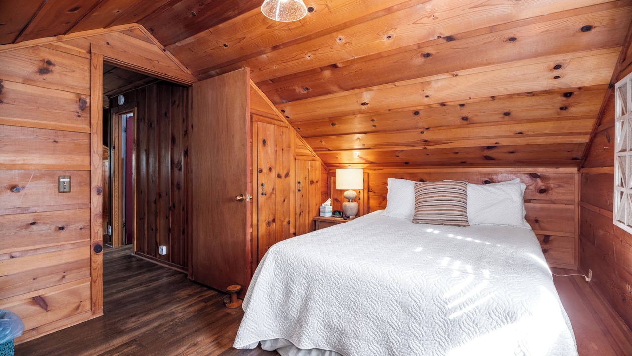 Photo of Bedroom in South Toledo Bend