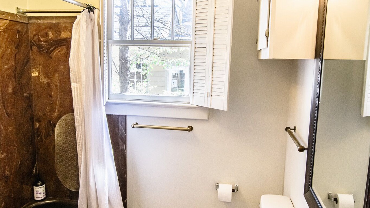 Photo of Bathroom in Greater Belhaven