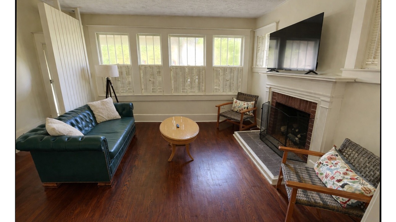 Photo of Livingroom in Greater Belhaven