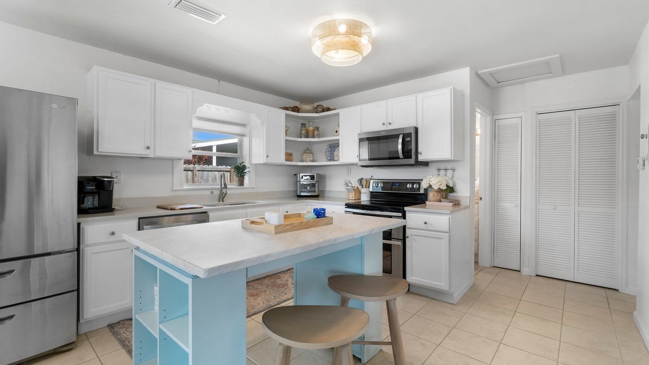 Photo of Kitchen in Kiska Beach