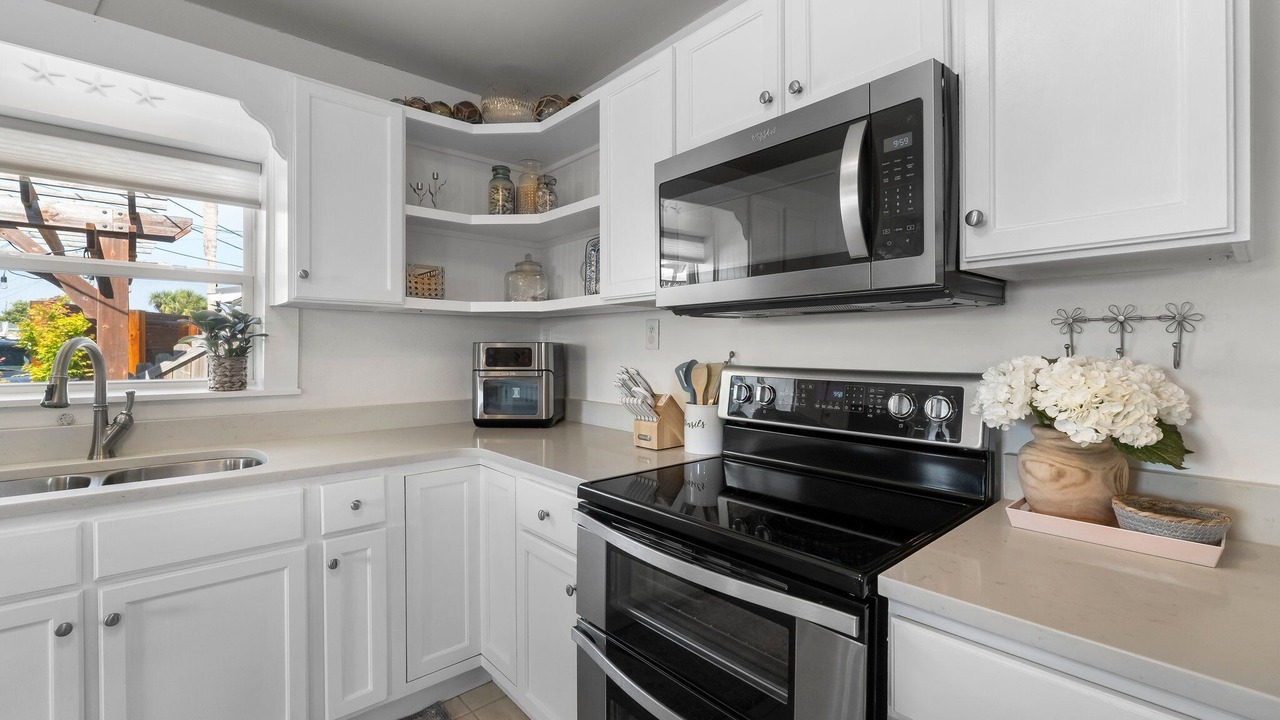 Photo of Kitchen in Kiska Beach