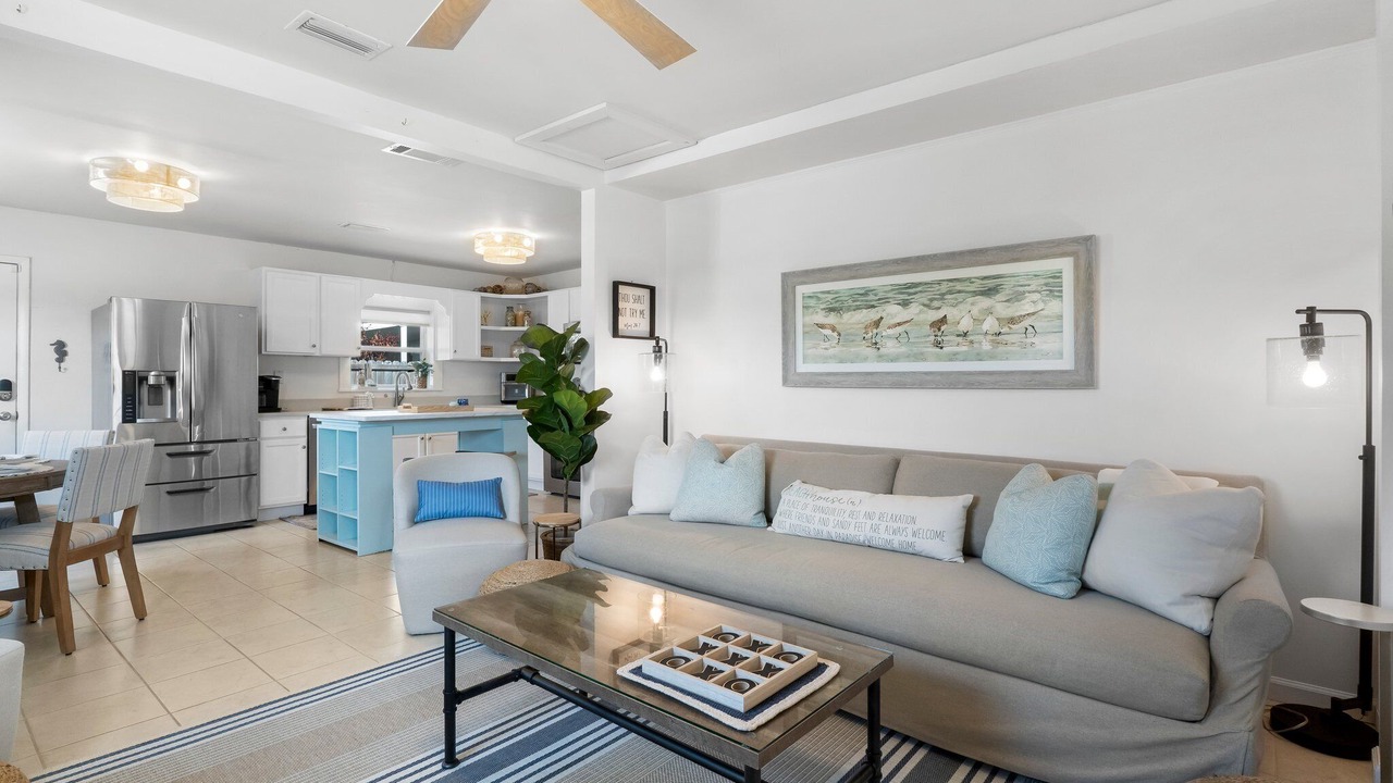 Photo of Livingroom in Kiska Beach