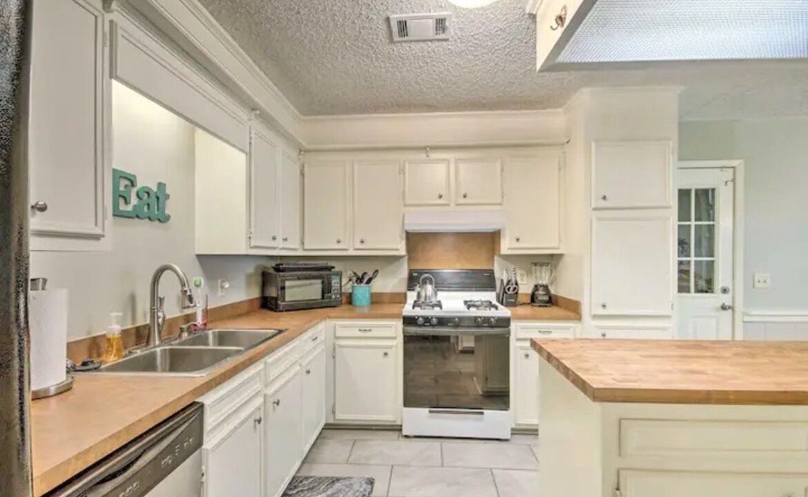 Photo of Kitchen in Flowood