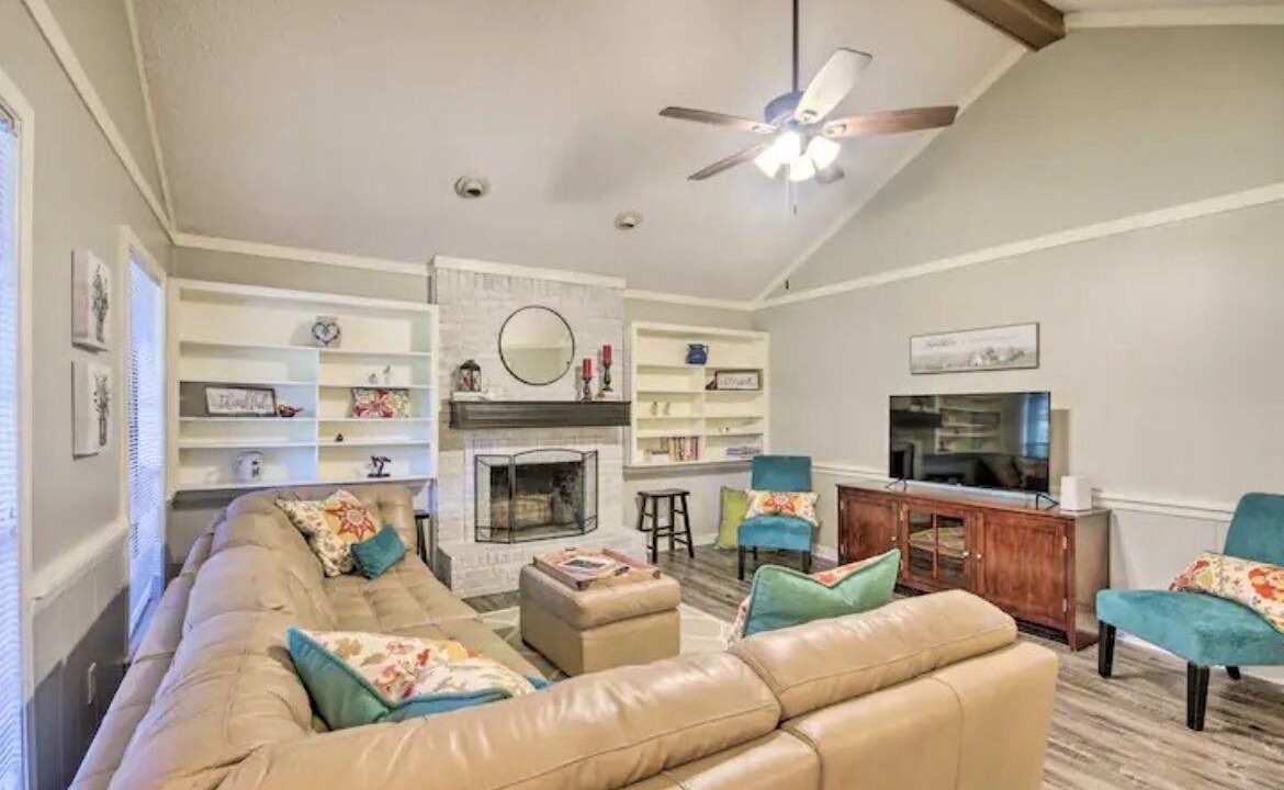 Photo of Livingroom in Flowood