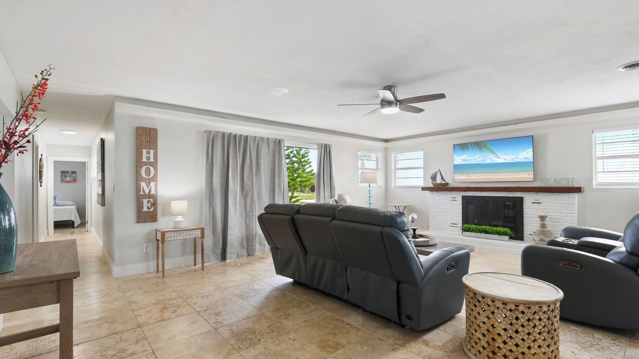 Photo of Livingroom in Ormond-by-the-Sea