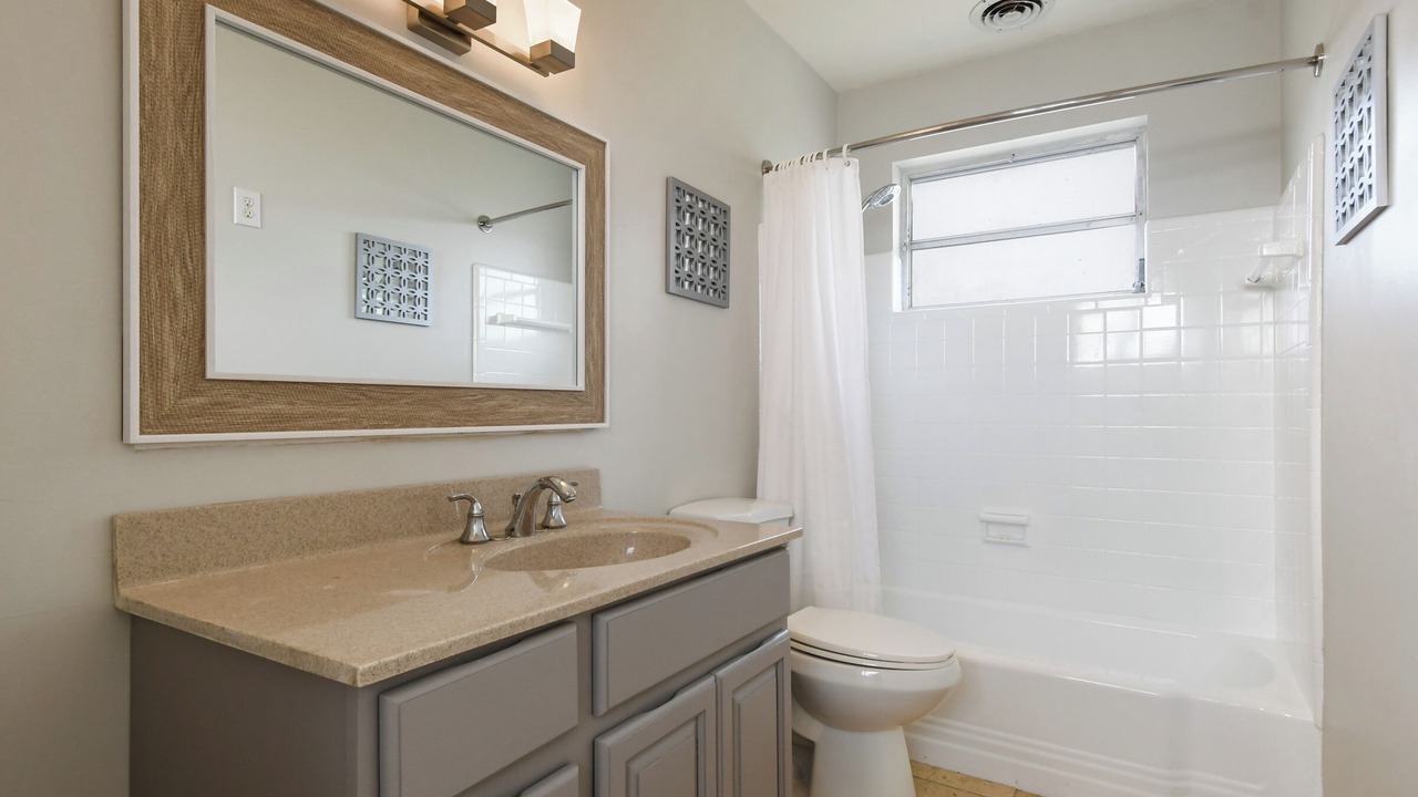 Photo of Bathroom in Ormond-by-the-Sea