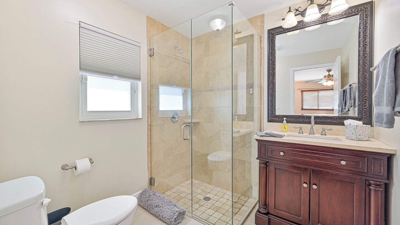 Photo of Bathroom in San Carlos Park