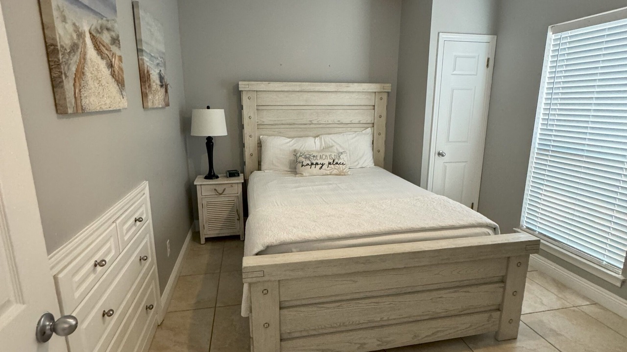 Photo of Bedroom in Clipper Cove