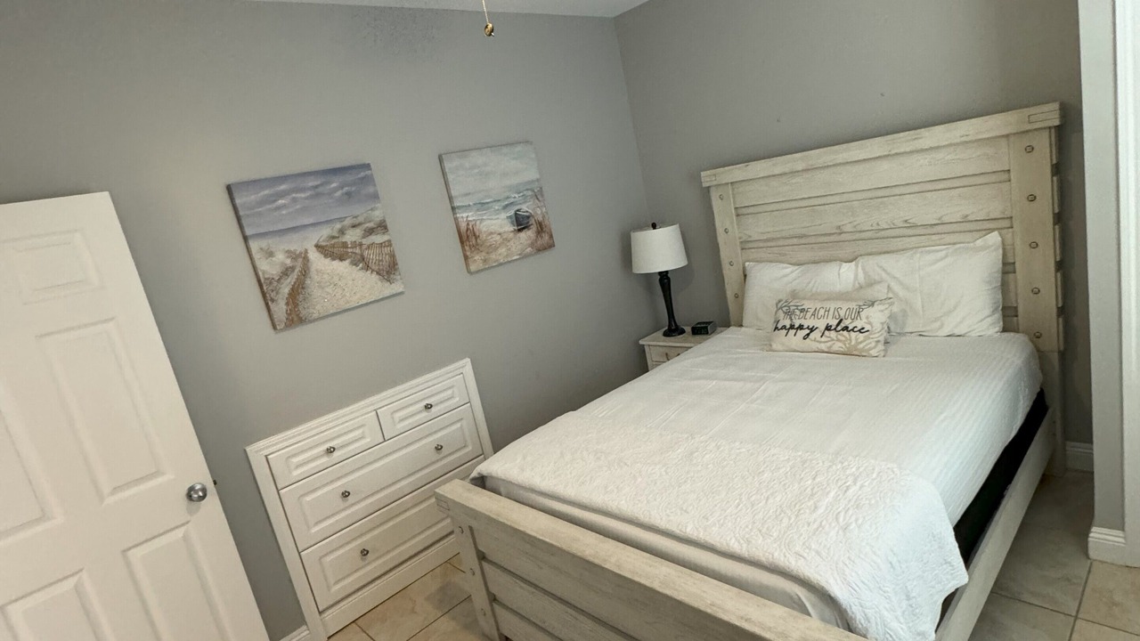 Photo of Bedroom in Clipper Cove