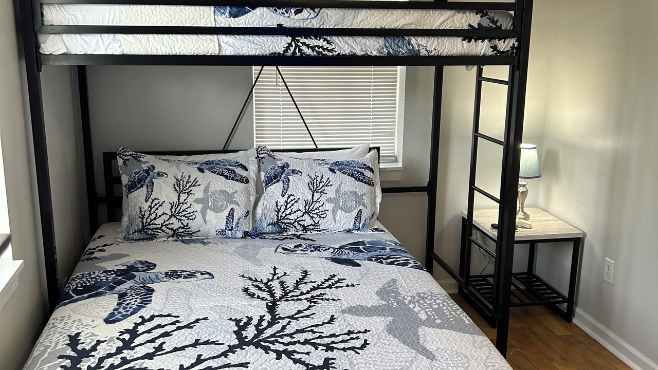 Photo of Bedroom in Shoreline Park