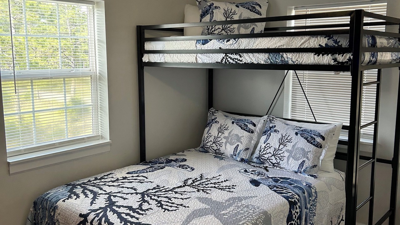 Photo of Bedroom in Shoreline Park